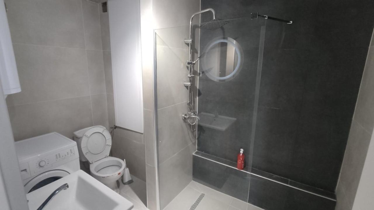 Sky View Luxury Center Skopje Apartments Esterno foto