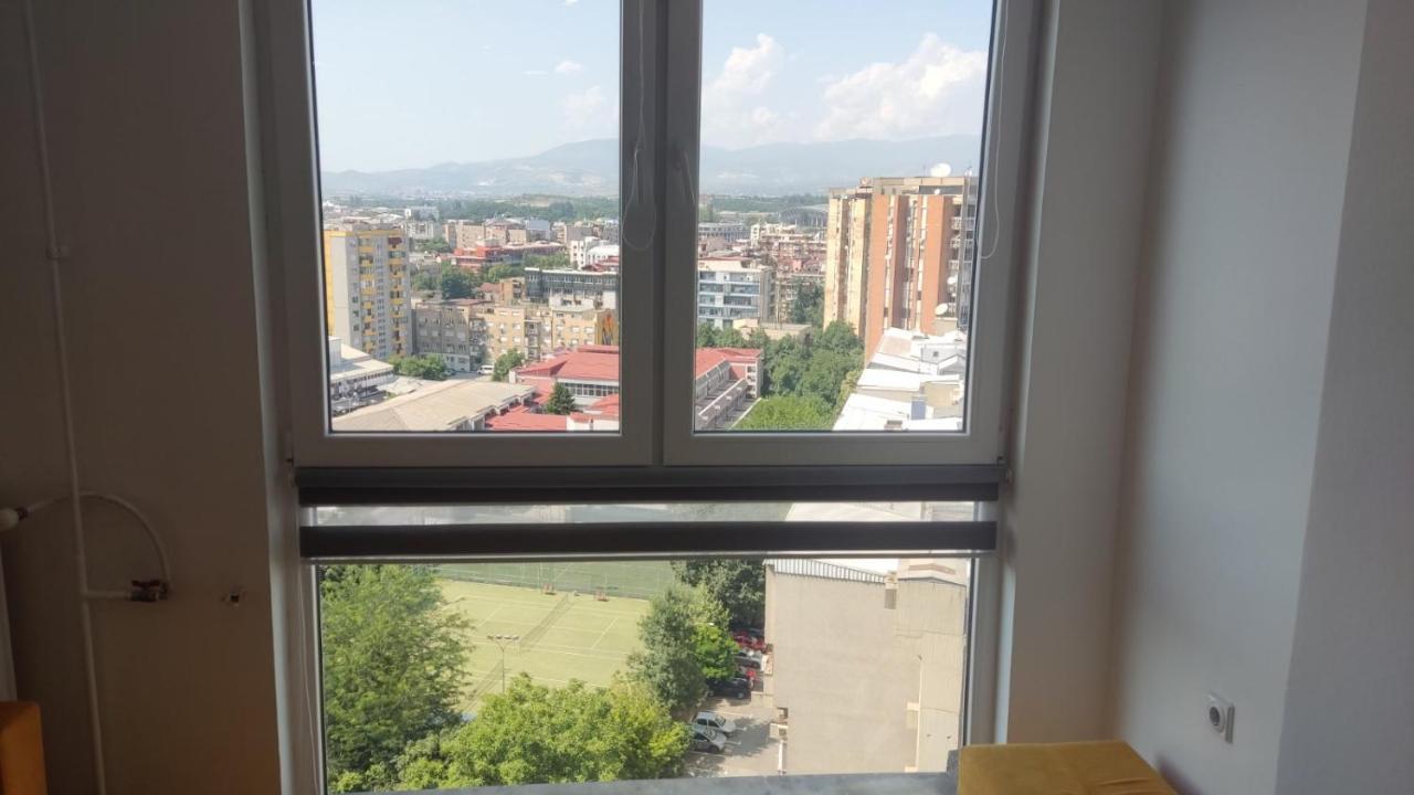 Sky View Luxury Center Skopje Apartments Esterno foto
