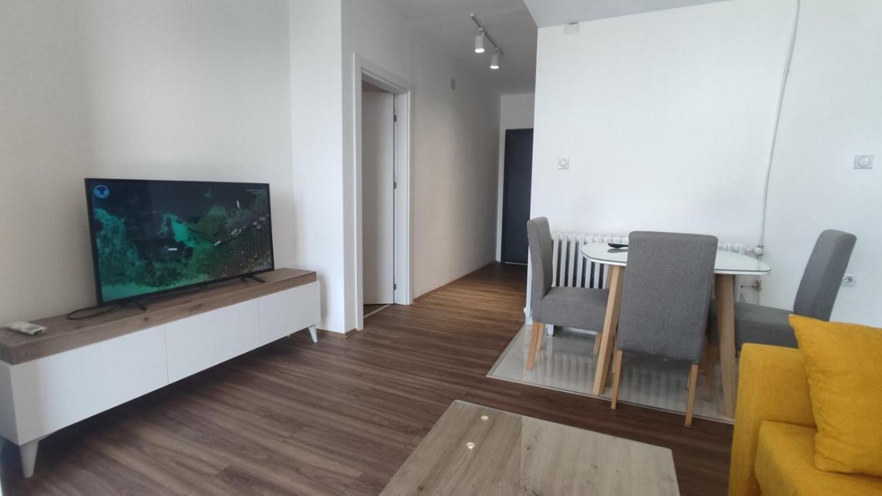 Sky View Luxury Center Skopje Apartments Esterno foto