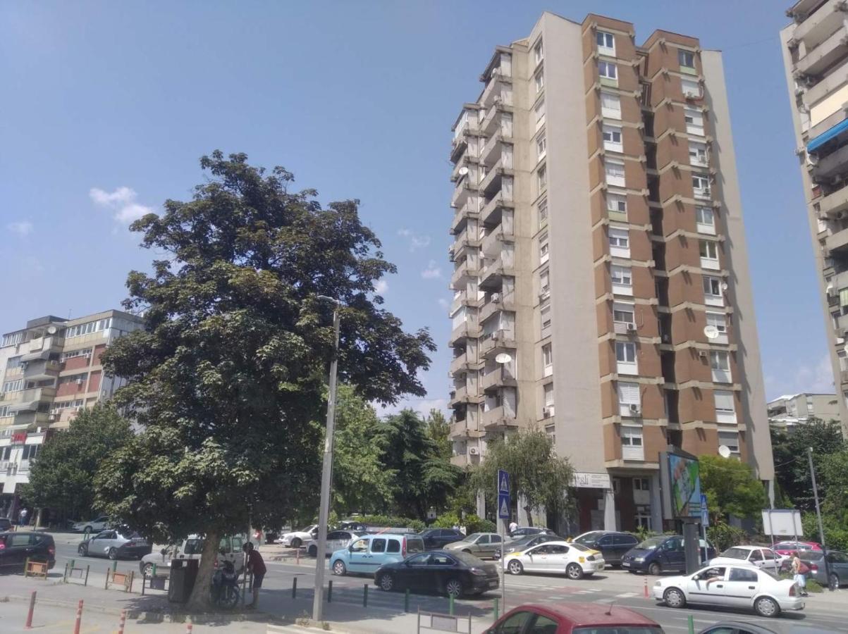 Sky View Luxury Center Skopje Apartments Esterno foto