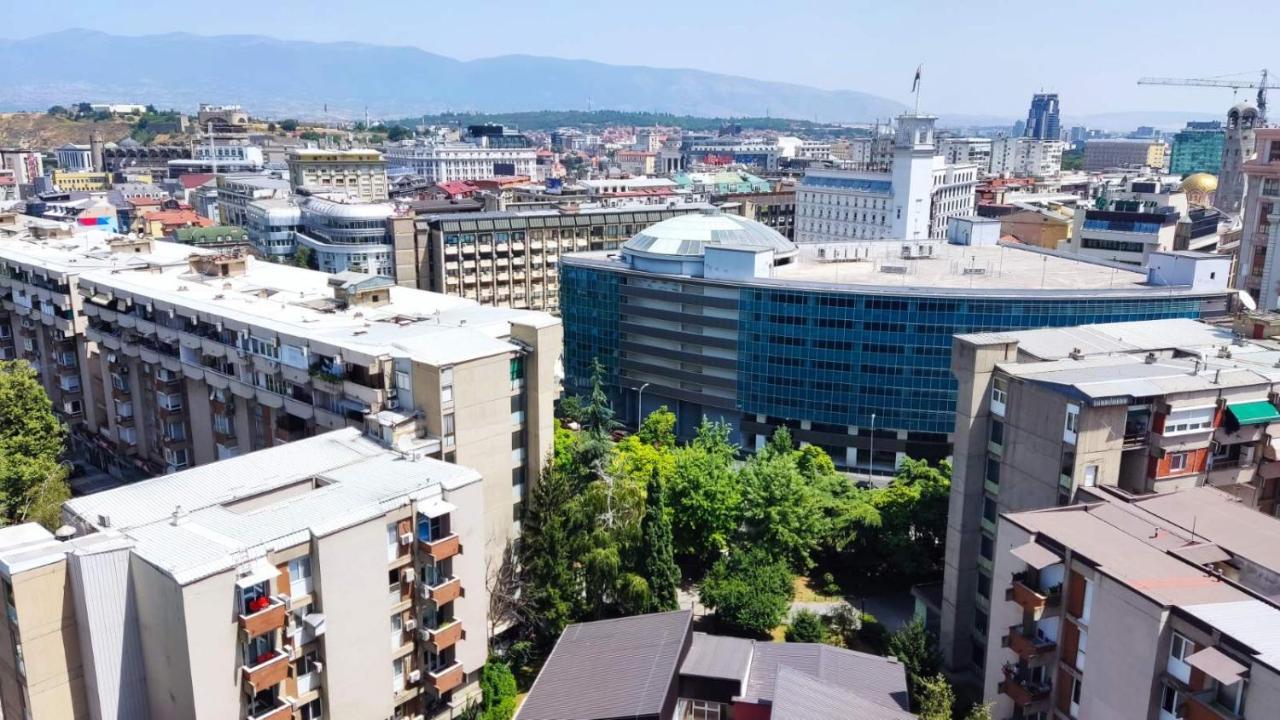 Sky View Luxury Center Skopje Apartments Esterno foto